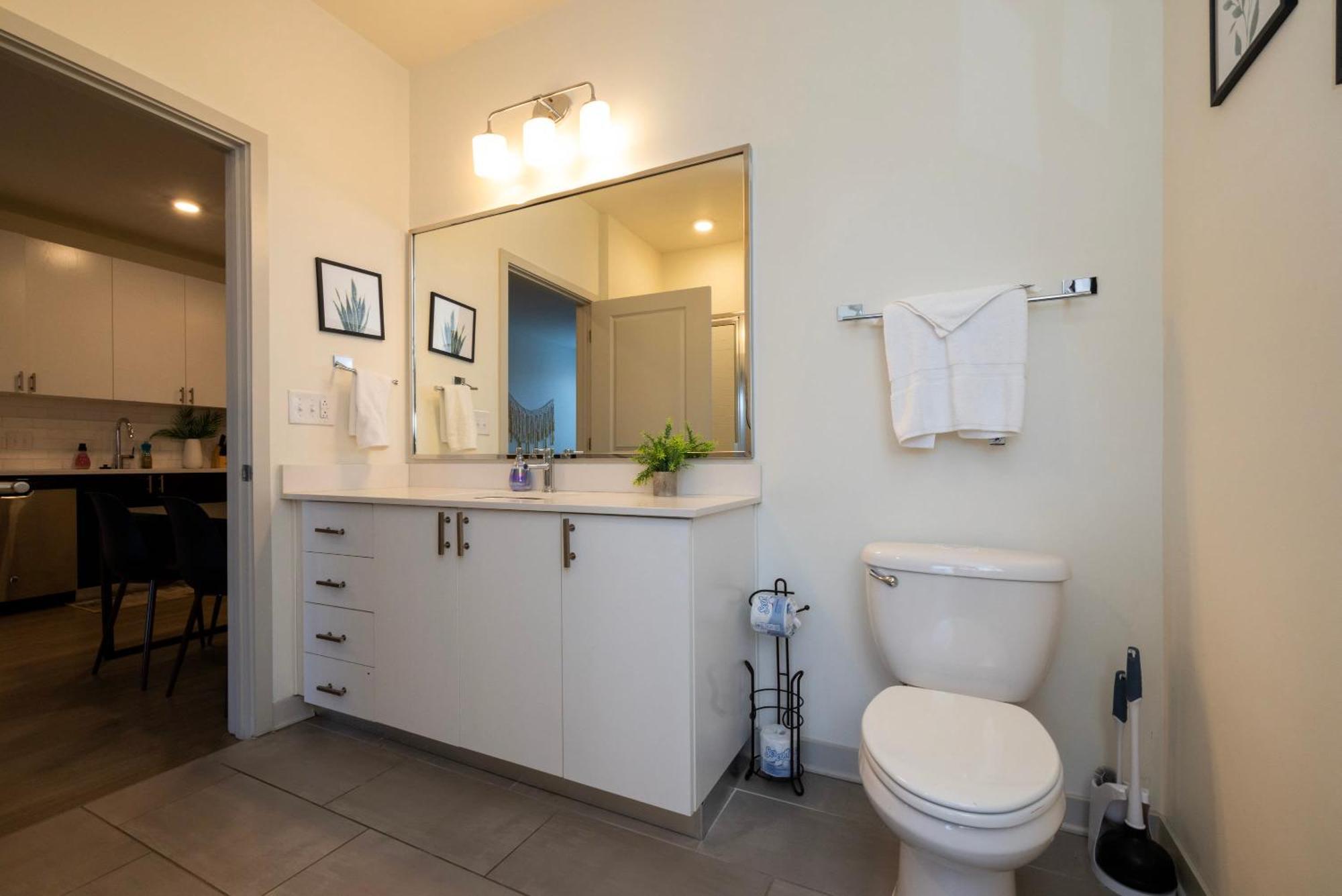 Modern Nulu 2Br Cozysuites 01 Louisville Eksteriør bilde